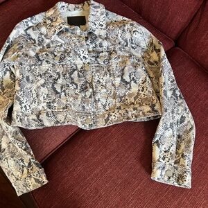 Sanctuary Snakeskin Print Cropped Jacket